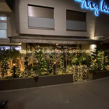 Hotel My Way Zuerich วัลลิเซลเลน ภายนอก รูปภาพ