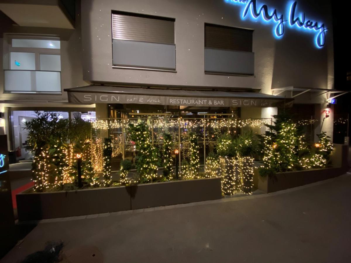 Hotel My Way Zuerich วัลลิเซลเลน ภายนอก รูปภาพ