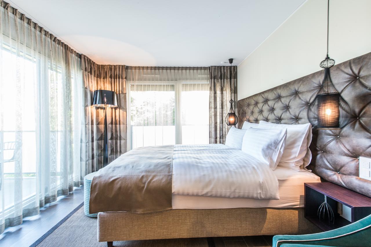 Hotel My Way Zuerich วัลลิเซลเลน ภายนอก รูปภาพ
