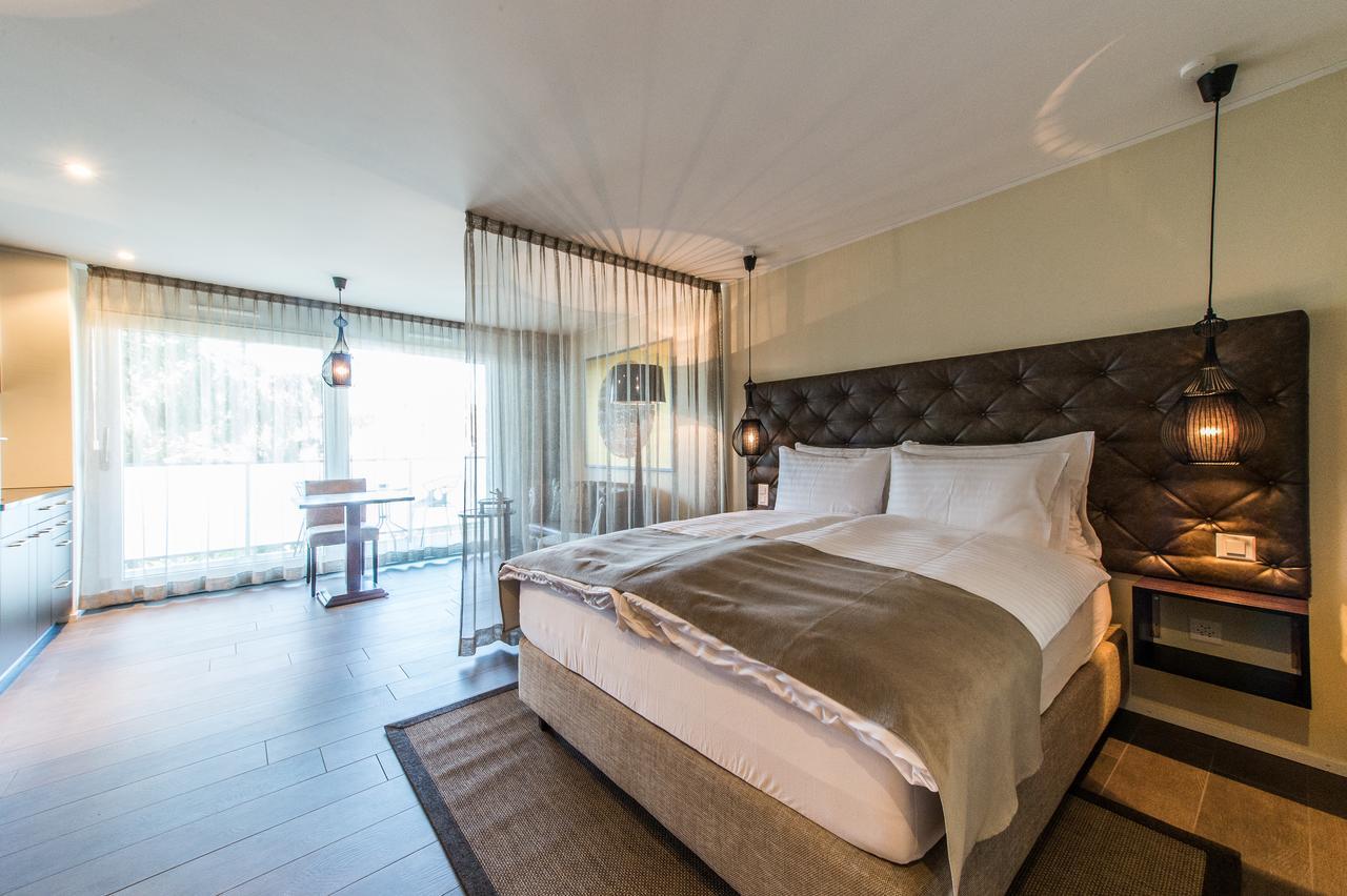Hotel My Way Zuerich วัลลิเซลเลน ภายนอก รูปภาพ